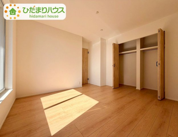 野田五木新町　新築戸建　1号棟の洋室|お洋服の多い女性に人気！収納力の高いクローゼット付☆彡							
