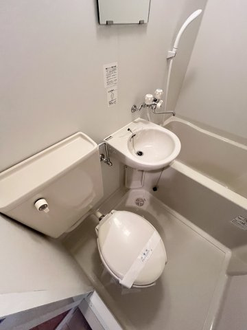 大阪市都島区内代町１丁目の賃貸マンションのトイレ