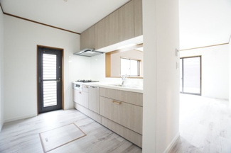 【キッチン】 | 【仲介手数料不要】四街道市もねの里2丁目　中古戸建【内・外装リフォーム完了済み】