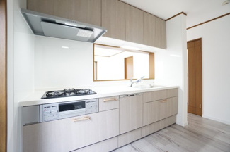 【キッチン】 | 【当社売主】四街道市もねの里2丁目　中古戸建【内・外装リフォーム完了済み】