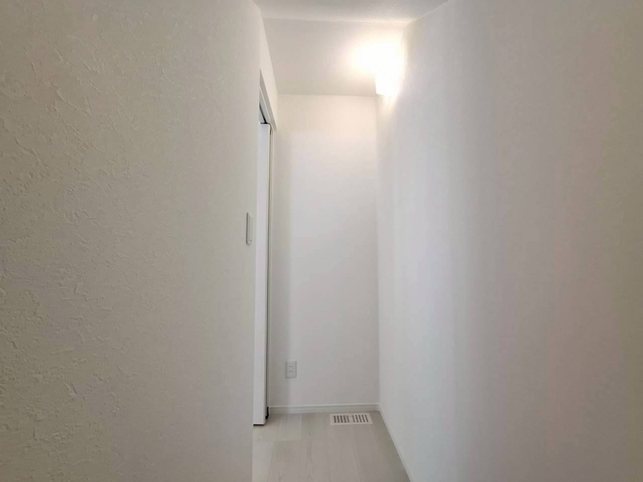 クローバーエース嘉手納屋良　4号棟の収納|階段下収納