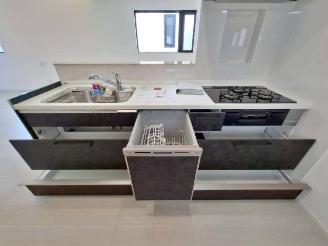 クローバーエース嘉手納屋良　4号棟のキッチン