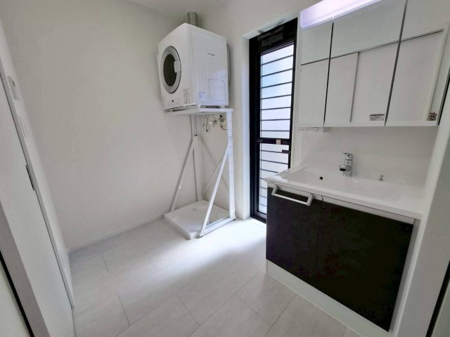 クローバーエース嘉手納屋良　4号棟の洗面所
