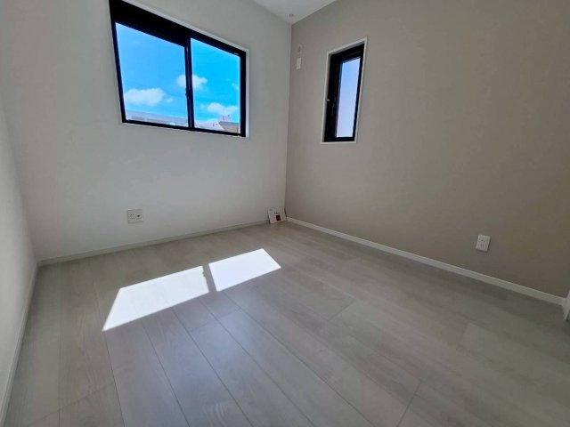 クローバーエース嘉手納屋良　4号棟の洋室|4.6帖