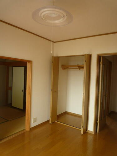 一本木ガーデンの居間・リビング