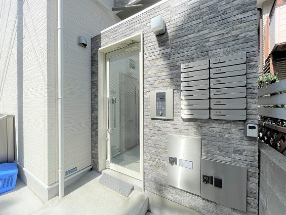 アザーレ・ターコイズよみうりランド前のエントランス