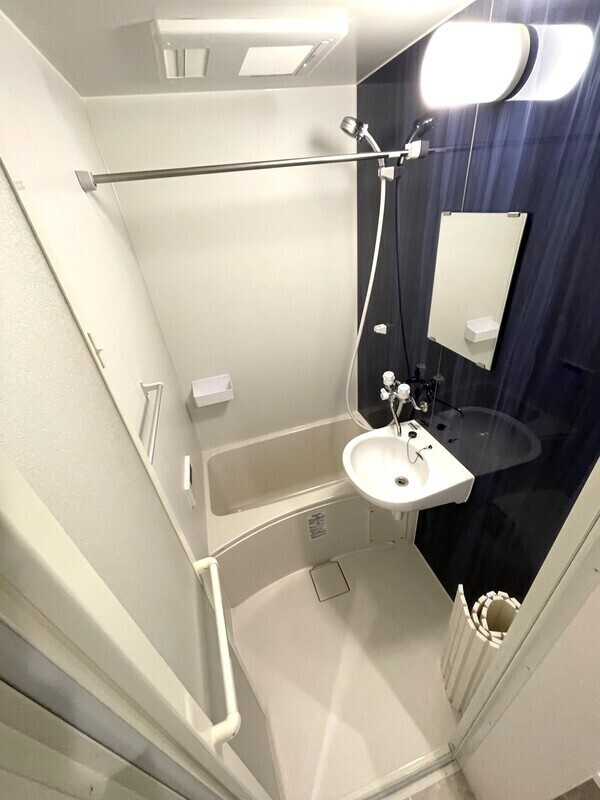 アザーレ・ターコイズよみうりランド前の浴室|別部屋の参考写真です。