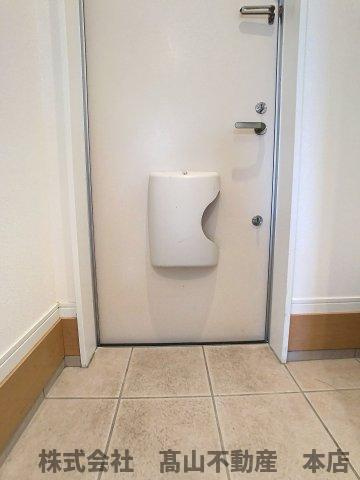 エクリュ光岡　Aの玄関