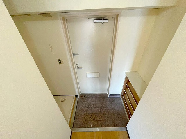 セブンハイツの玄関