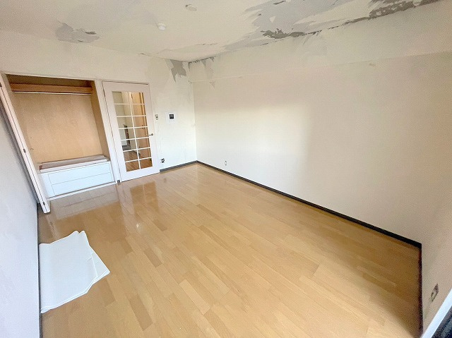 セブンハイツの洋室