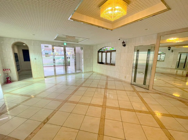 セブンハイツのロビー