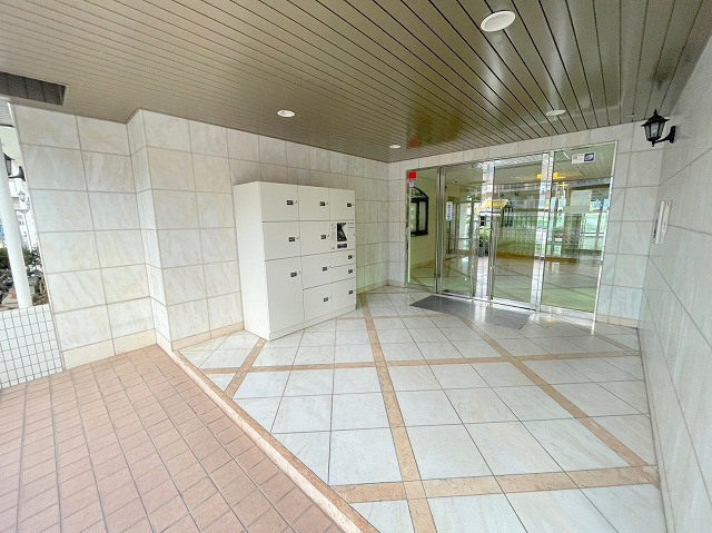 セブンハイツのロビー