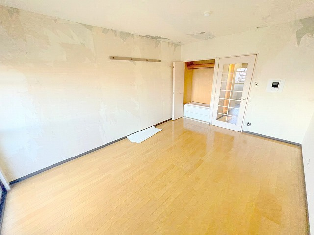 セブンハイツの居間・リビング