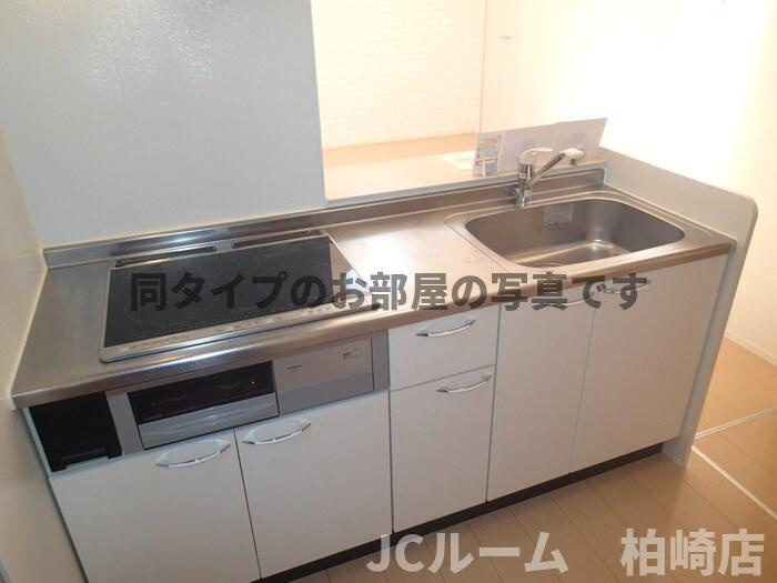 柏崎市三和町のアパートのキッチン