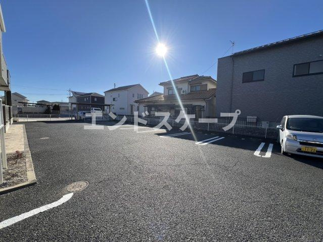 ベル・カーサの駐車場|高崎、前橋のお部屋探しはエンドスケープまで！お客様の理想お聞かせ下さい♪