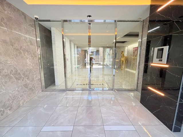 サンレムート新大阪eastⅢのロビー