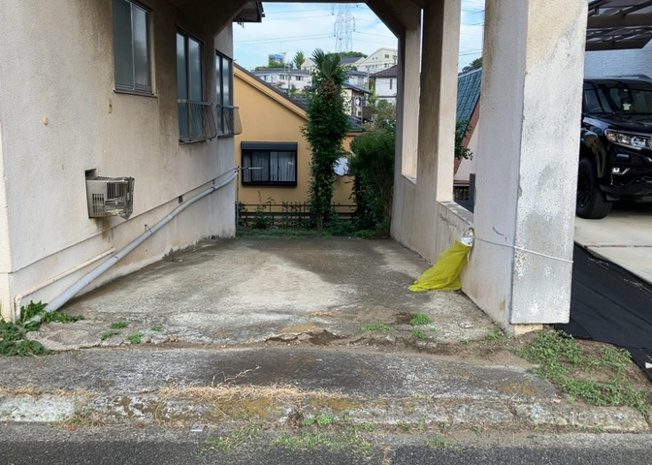 【外観】 | 家を建てる前提で土地を探している場合、地盤の丈夫さは譲れない条件の一つです。地盤が脆弱だと追加工事が必要となります。また、過去に地盤沈下や液状化現象を起こした土地は、できるだけ避けた方がいいでしょう。