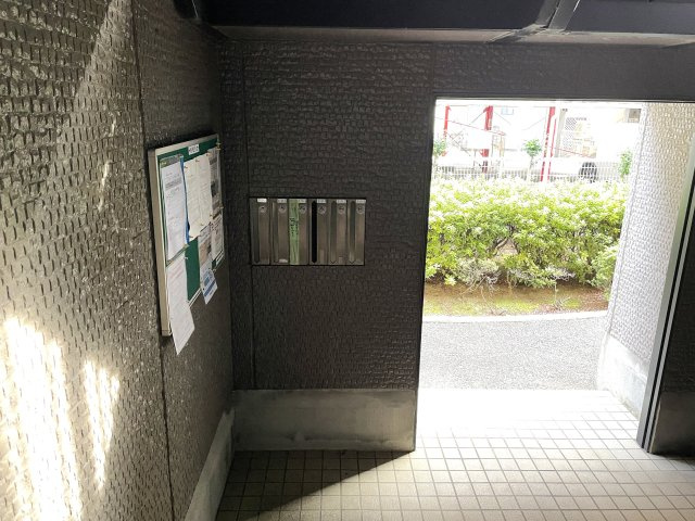 プリムヴェール弐番館のロビー