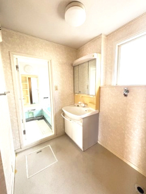 廿日市市四季が丘３丁目　中古住宅の独立洗面台