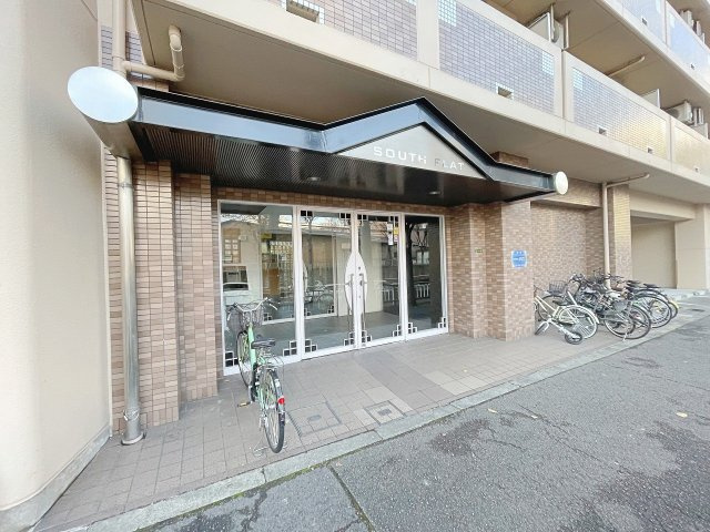 綺麗なエントランスです