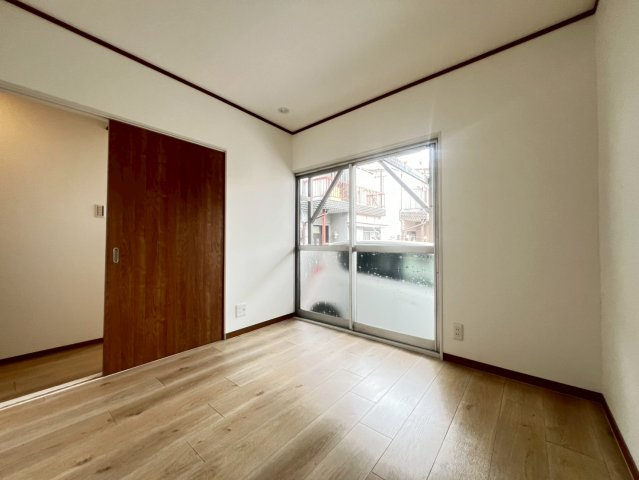 上高丸3丁目貸家の居間・リビング