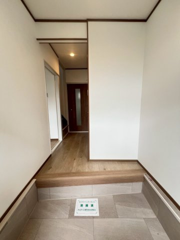 上高丸3丁目貸家の玄関