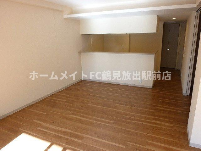 大阪市鶴見区焼野１丁目の賃貸マンションの居間・リビング