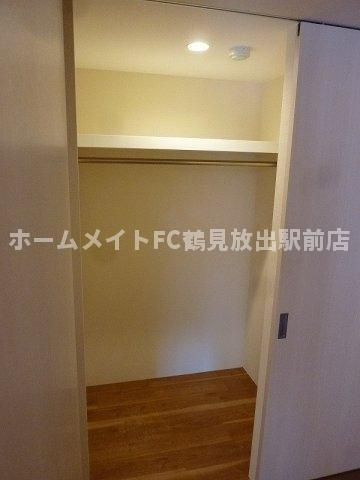 大阪市鶴見区焼野１丁目の賃貸マンションの収納