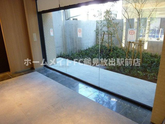 大阪市鶴見区焼野１丁目の賃貸マンションのロビー