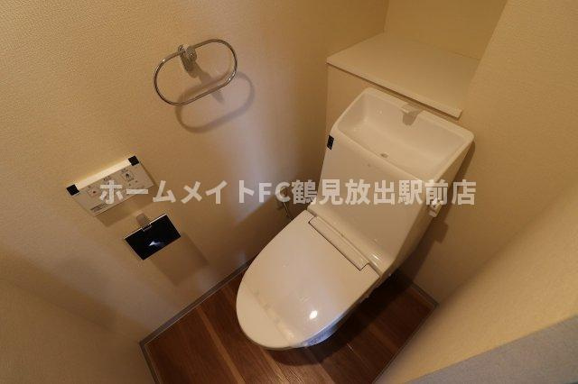 大阪市鶴見区焼野１丁目の賃貸マンションのトイレ