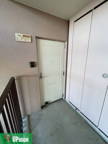 ジュネス和合の玄関