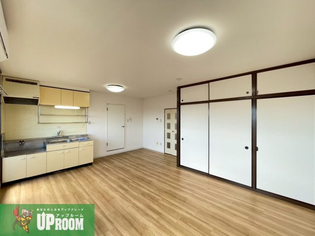 ジュネス和合の居間・リビング