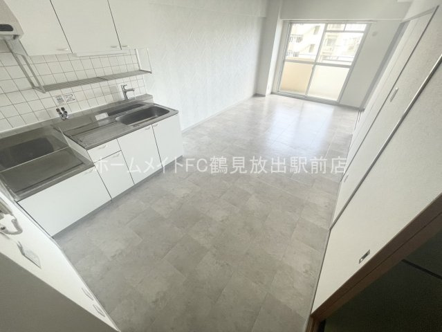 東大阪市稲田上町１丁目の賃貸マンションの居間・リビング
