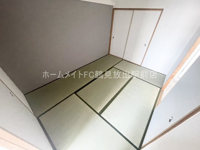 東大阪市稲田上町１丁目の賃貸マンションの和室
