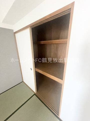 東大阪市稲田上町１丁目の賃貸マンションの収納