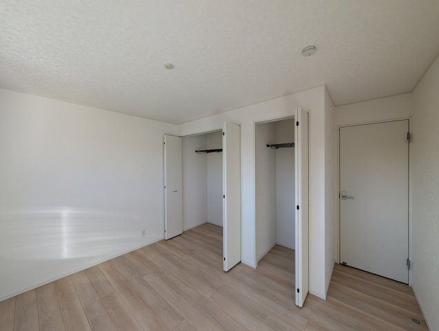 【洋室】 | クレイドルガーデン高崎市下里見町第1ー①