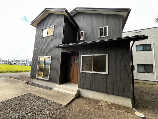 鶴岡市伊勢横内