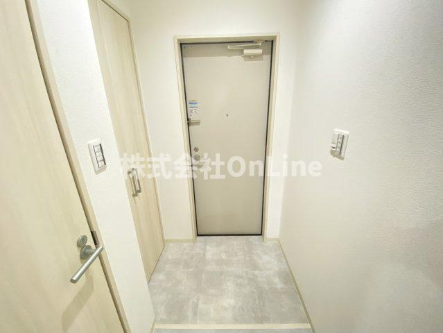 レクエルド柏田本町の玄関