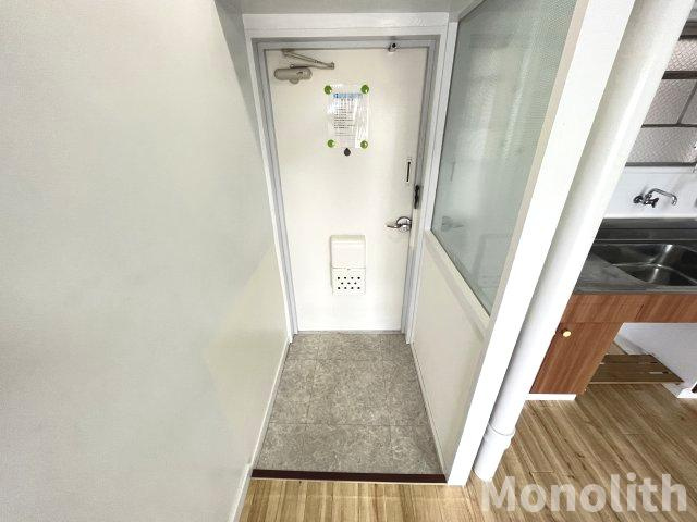 ビレッジハウス泉北栂タワーの玄関