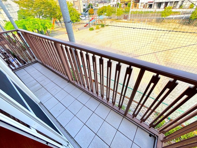 ニューヴァレイ船越　A棟のバルコニー