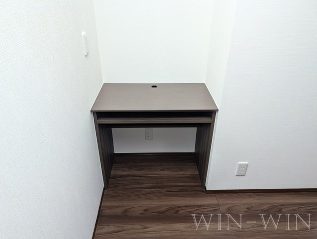 D-avance東脇の内装