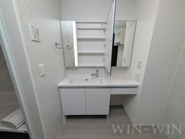 D-avance東脇の洗面所