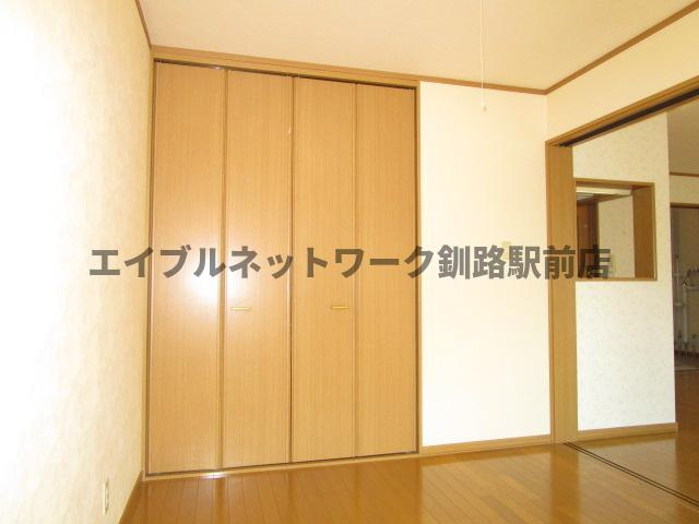 ウェルカムサトウ４の洋室