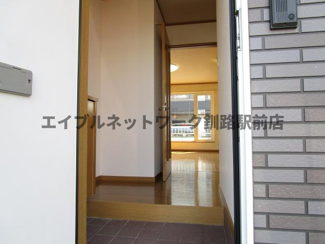 ウェルカムサトウ４の玄関