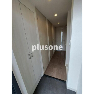 【玄関】 | スプランディッド新大阪WEST