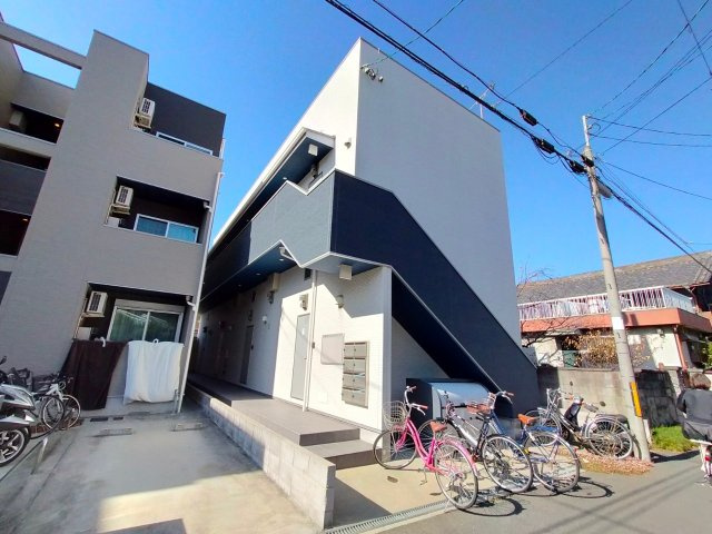 エムズコートの外観