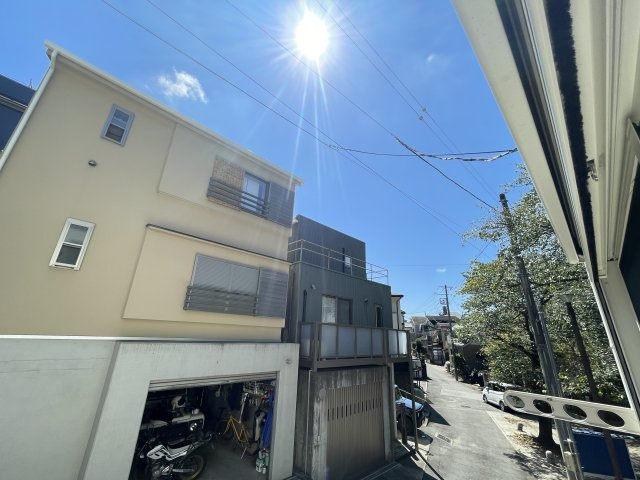 新緑と桜のシャルールの展望