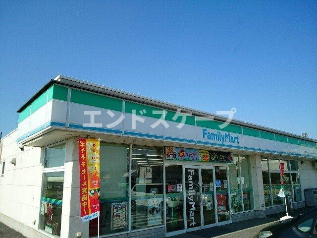 カーサ　コーモダ　Ｂの周辺|ファミリーマート玉村福島店まで2000m
高崎、前橋のお部屋探しはエンドスケープまで！お客様の理想お聞かせ下さい♪
