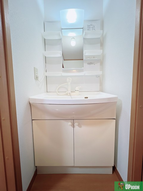 四季 悠の洗面所