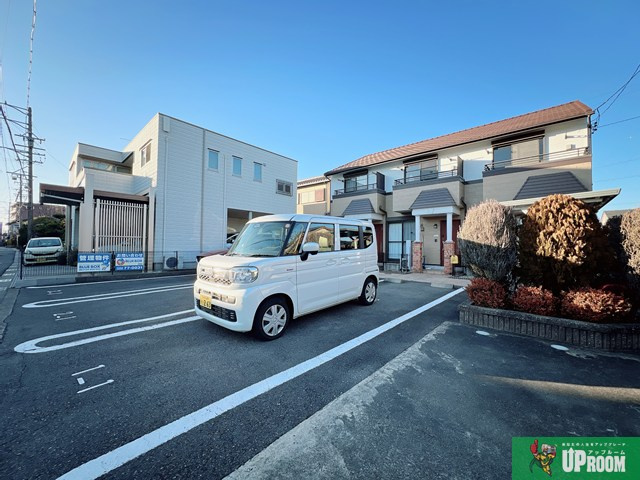四季 悠の駐車場